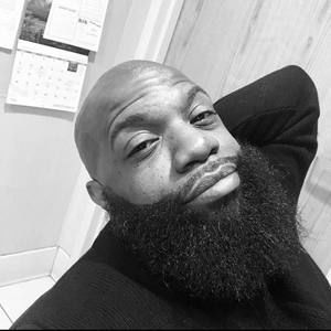 Meet your Posher, Bee